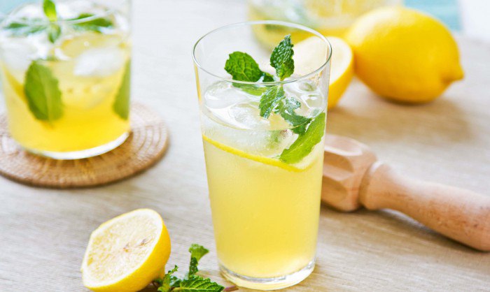 Вода с лимонным соком, помогающая похудеть